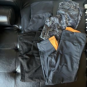 Bundle of 4 Old Navy Active Yoga Pant Bottoms Size Medium